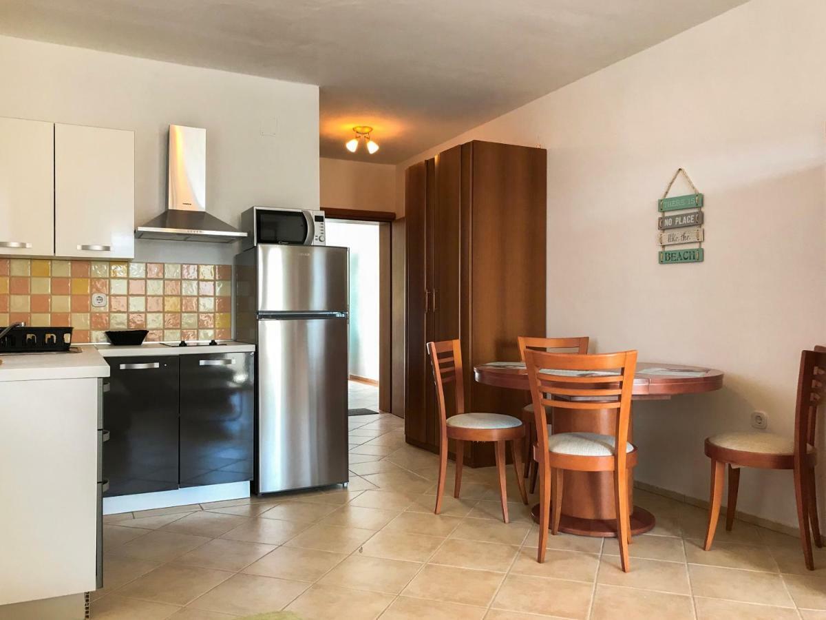 Mr. Hall Apartments Barbat na Rabu Esterno foto